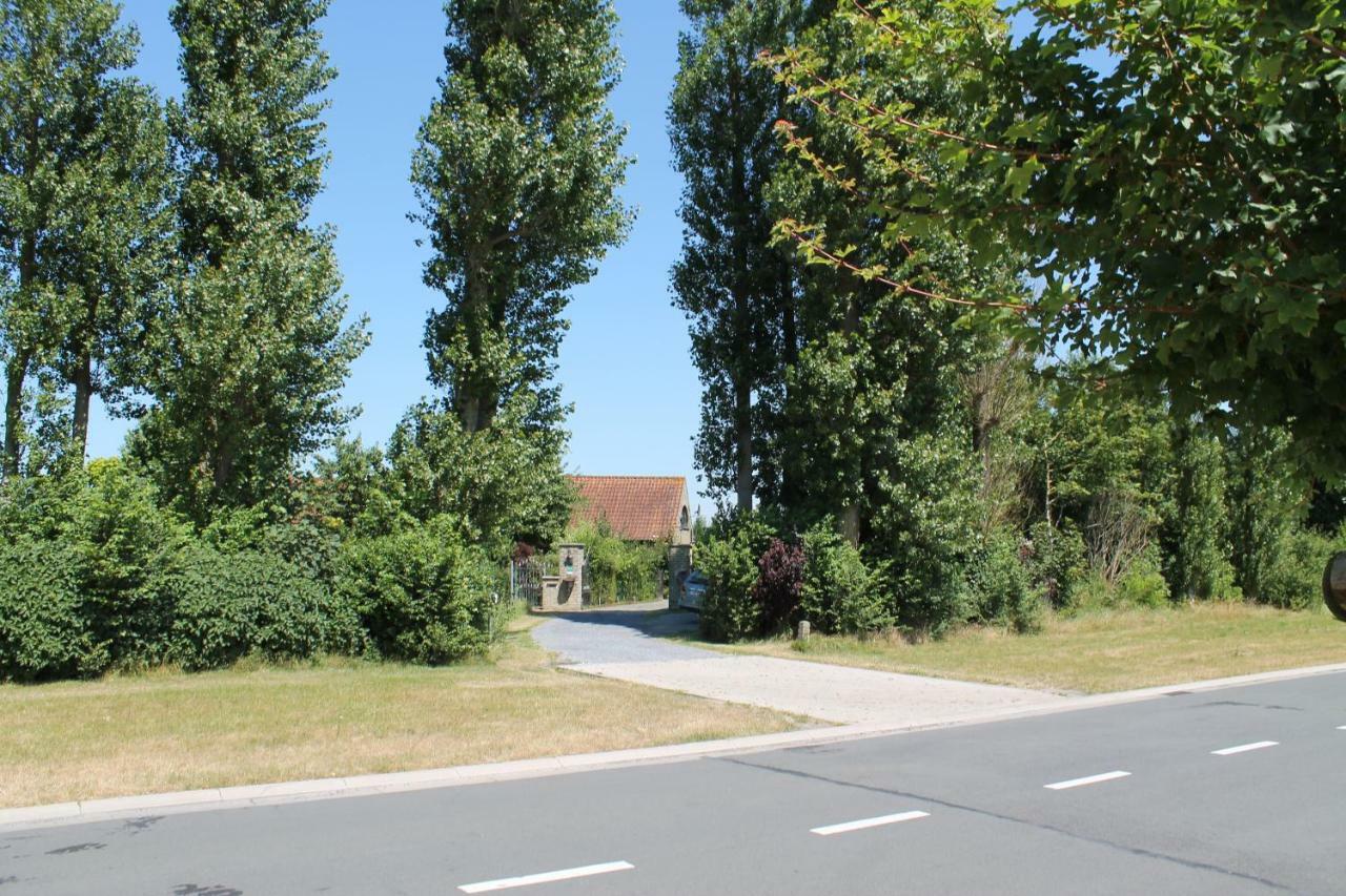 Ateljee Devlaux Bed & Breakfast Veurne Eksteriør bilde